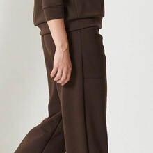 PANTALONE CON TASCA FELPINA IN VISCOSA 