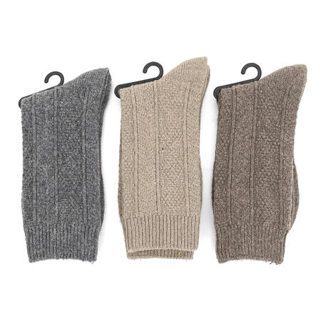 calzino-corto-colori-naturali-cashmere-con-fantasia-greca