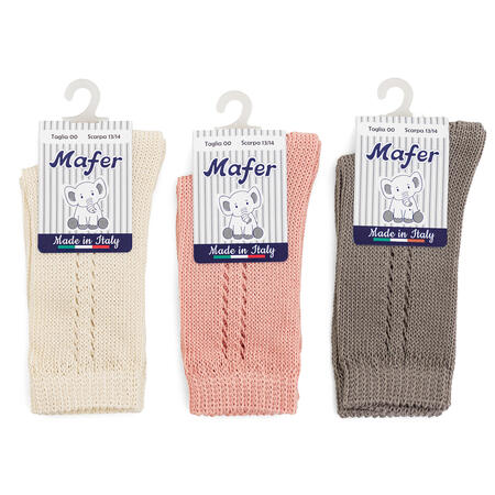 gambaletto-neonata-in-caldo-cotone