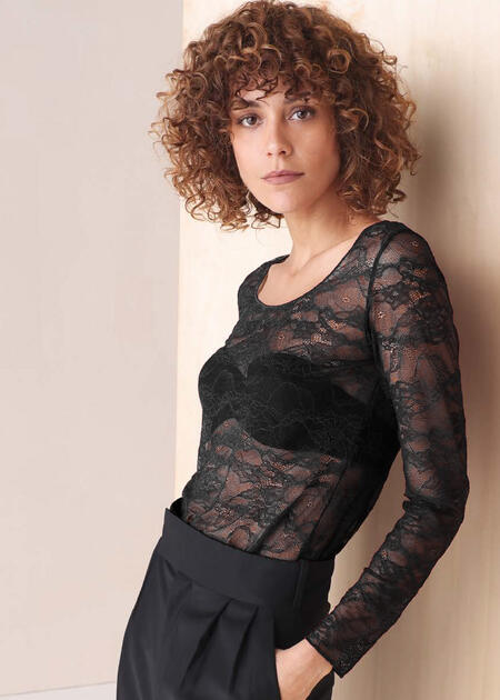 maglia-esternabile-scollo-lollo-in-pizzo