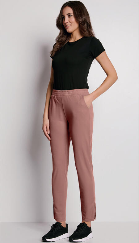 pantalone-a-sigaretta-con-spacchetto