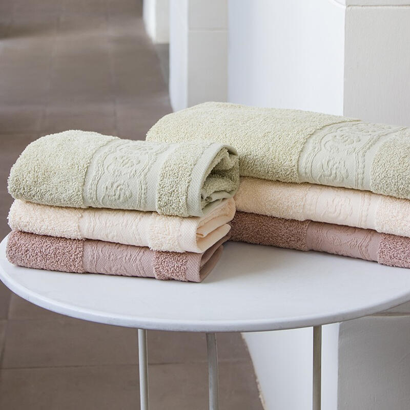 ASCIUGAMANI 3+3 IN SCATOLA SPUGNA 450 GRAMMI MQ BuyBuy24 Abbilgiamento e Biancheria