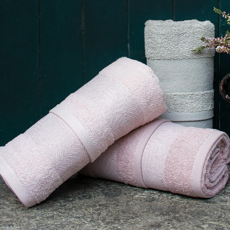 ASCIUGAMANI 3+3 IN SCATOLA SPUGNA 450 GRAMMI MQ BuyBuy24 Abbilgiamento e Biancheria