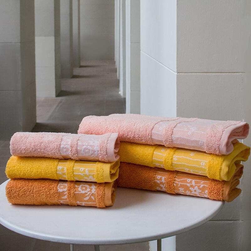 ASCIUGAMANI 3+3 IN SCATOLA SPUGNA 450 GRAMMI MQ BuyBuy24 Abbilgiamento e Biancheria