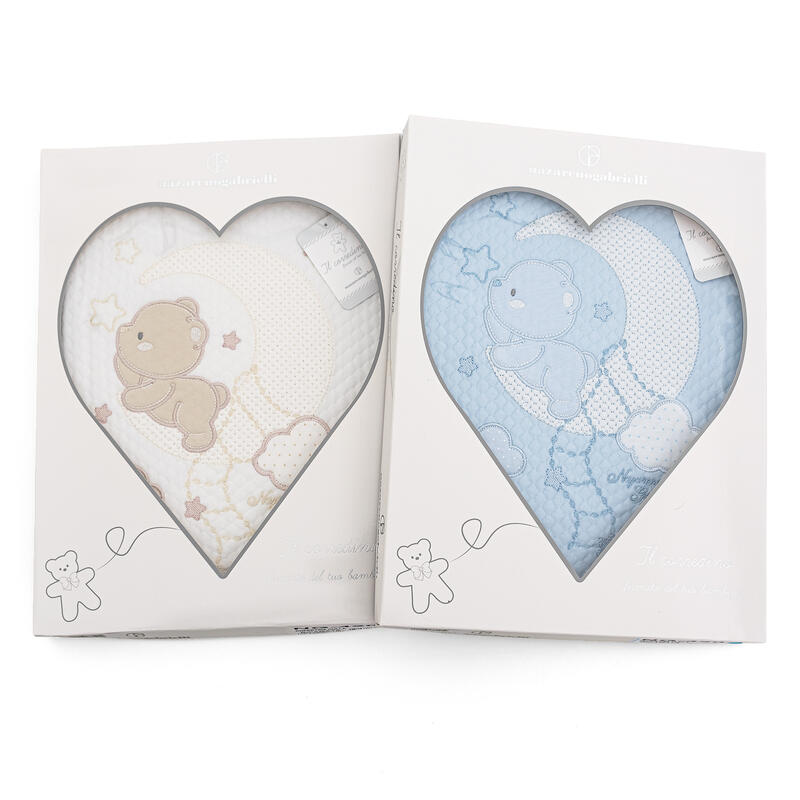 COPERTINA CULLA COTONE RICAMATA BuyBuy24 Abbilgiamento e Biancheria