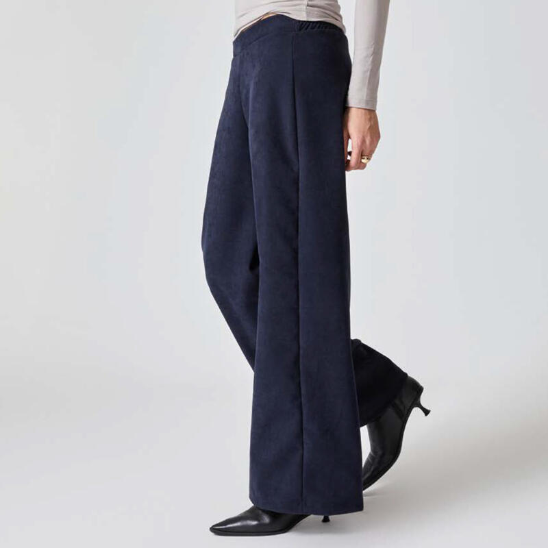 PANTALONE VESTIBILITA AMPIA TESSUTO VELLUTATO BuyBuy24 Abbilgiamento e Biancheria